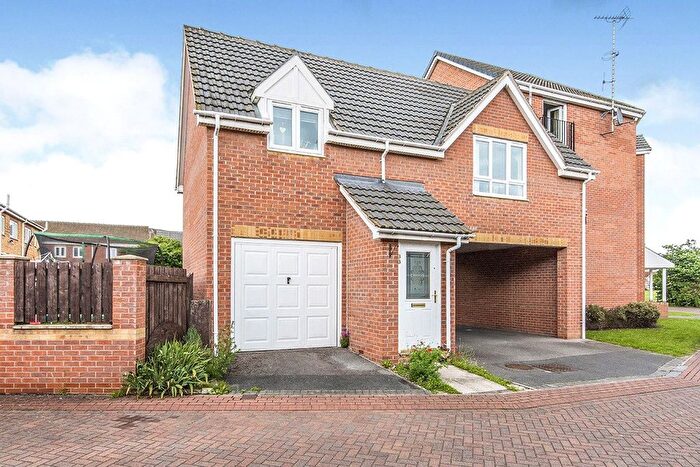 2 Bedroom Flat To Rent In Wakelam Drive, Armthorpe, Doncaster, South Yorkshire, DN3