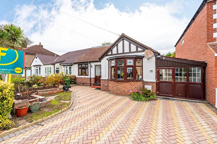 3 Bedroom Property For Sale In Lyndhurst Avenue, Twickenham, TW2