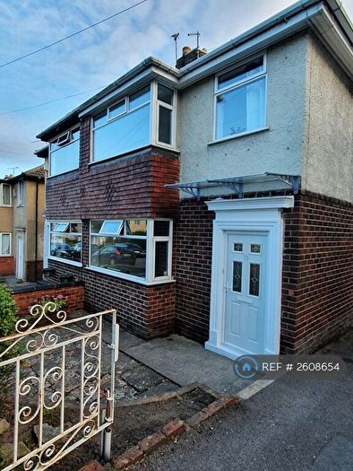 3 Bedroom Semi-Detached House To Rent In Alnwick Road, Sheffield, S12