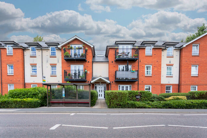 2 Bedroom Apartment To Rent In Stephens Court, Station Road, Harpenden, Herts, AL5