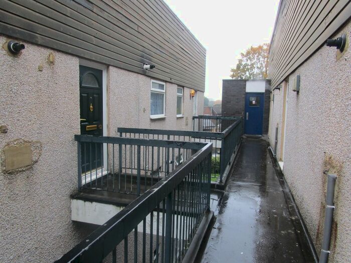 1 Bedroom Flat To Rent In Willowbrook Road, Southall UB2