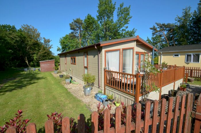 3 Bedroom Park Home For Sale In West View Close, Whimple, Exeter, EX5