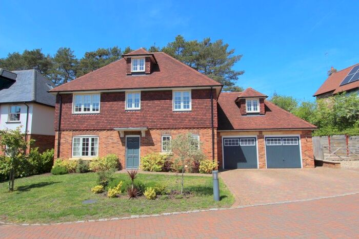 4 Bedroom Property To Rent In Banwell Place, Heath And Reach, Leighton Buzzard, LU7