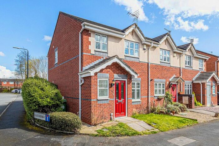 3 Bedroom End Of Terrace House To Rent In River Lane, Partington, Manchester, M31