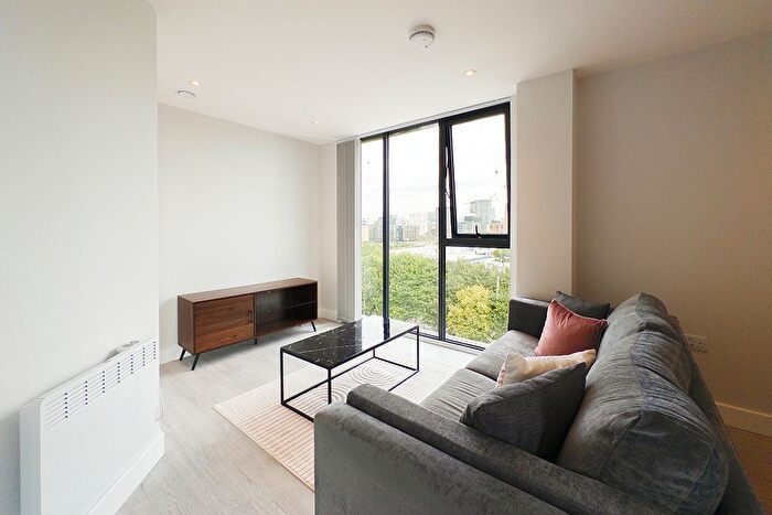 2 Bedroom Flat To Rent In Regent Plaza, Block B, Oldfield Road, Salford, M5