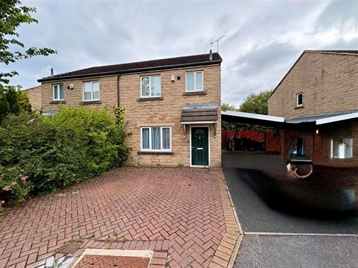 3 Bedroom Semi-Detached House For Sale In Ascot Drive, Horton Bank Top, Bradford, BD7