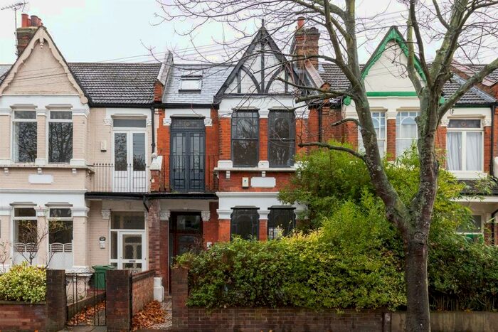 5 Bedroom House To Rent In Rectory Road, Walthamstow, E17