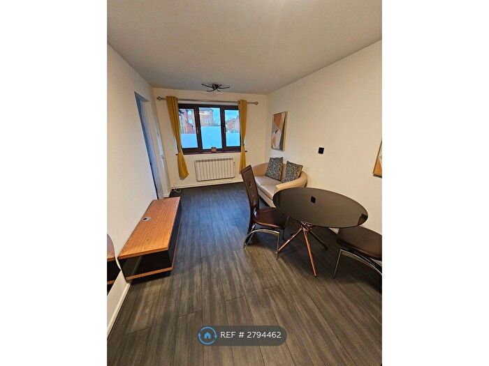 1 Bedroom Flat To Rent In Corrie Road, Cambridge, CB1