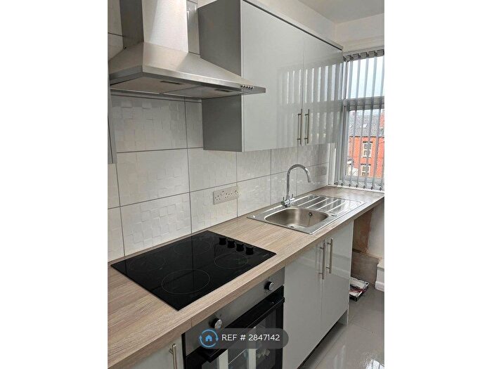1 Bedroom Flat To Rent In Park View Terrace, Leeds, LS15