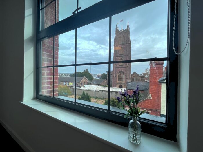 2 Bedroom Flat To Rent In Coal Orchard, Taunton, TA1