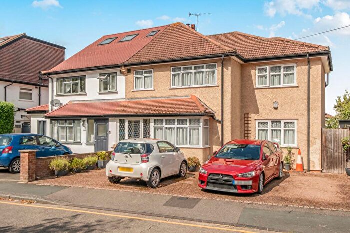 4 Bedroom Semi Detached House For Sale In Horsley Close, Epsom, KT19