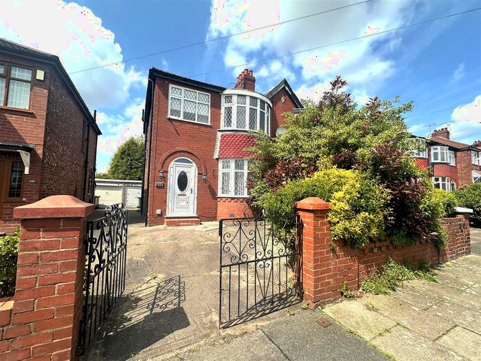 3 Bedroom Semi-Detached House To Rent In Lord Lane, Failsworth, Manchester, M35