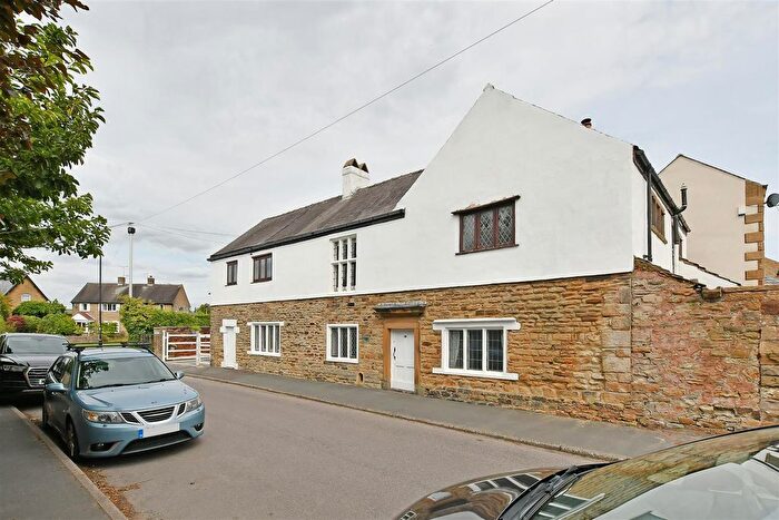 4 Bedroom Detached House For Sale In South Street, Mosborough, S20