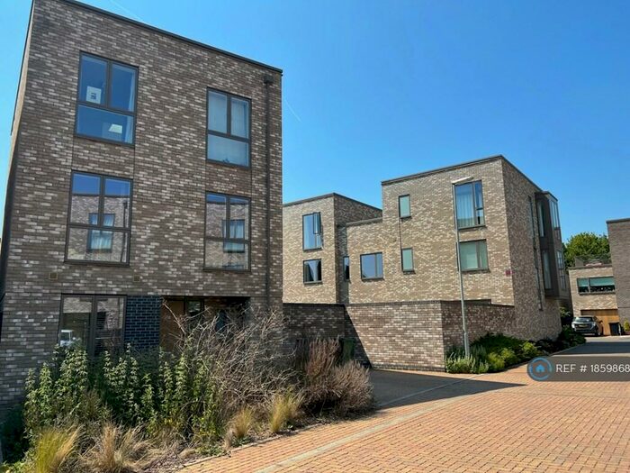 4 Bedroom Detached House To Rent In Knightly Avenue, Cambridge, CB2