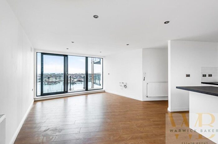 2 Bedroom Penthouse For Sale In Brighton Road, Shoreham-By-Sea, BN43