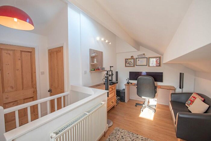 3 Bedroom End Of Terrace House For Sale In Jackson Street, Sutton-in-Craven, BD20