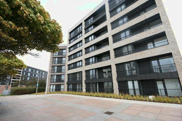 2 Bedroom Flat To Rent In Waterfront Avenue, Edinburgh, EH5