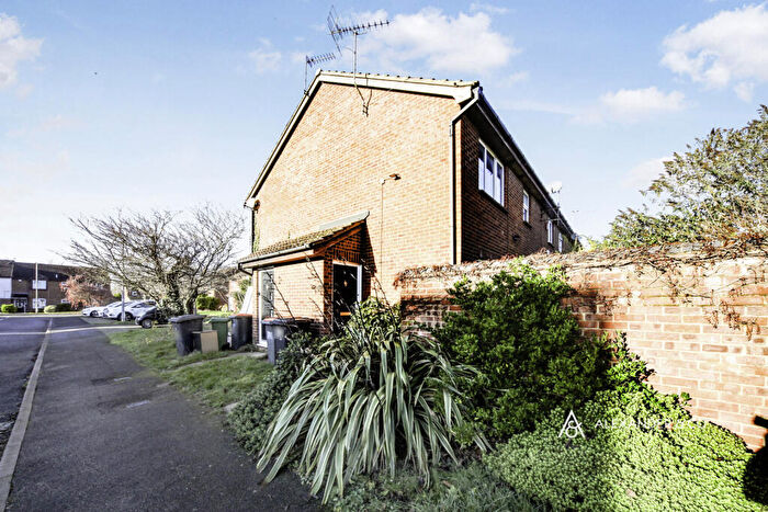 1 Bedroom House To Rent In Constable Close, Houghton Regis, Dunstable, LU5
