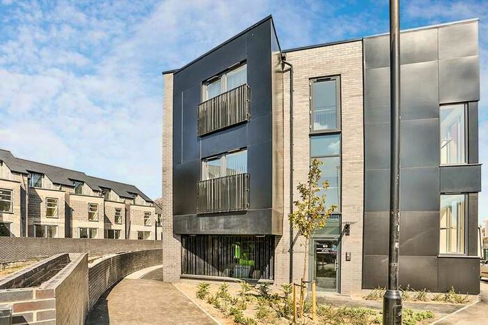 2 Bedroom Apartment To Rent In Little London Road, Sheffield, S8