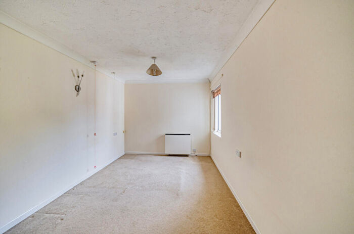 1 Bedroom Apartment For Sale In London Road, Headington, OX3