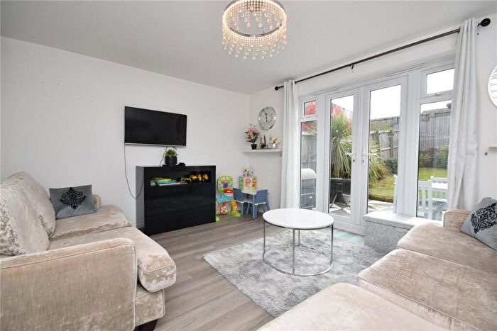 3 Bedroom Detached House To Rent In Estcots Drive, East Grinstead, RH19