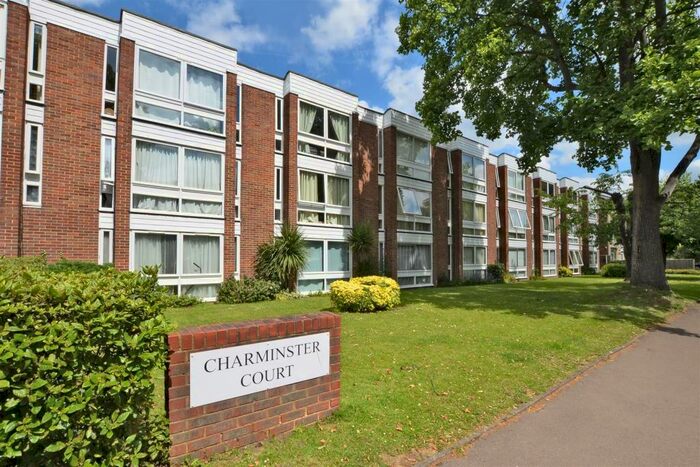 1 Bedroom Flat To Rent In Lovelace Gardens, Surbiton, KT6