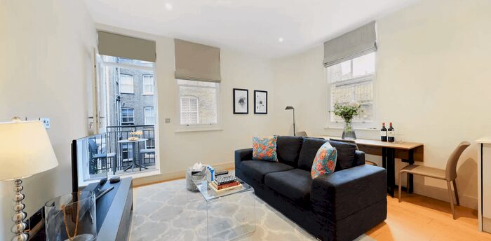1 Bedroom Flat To Rent In Great Titchfield Street (), Fitzrovia, London, W1W