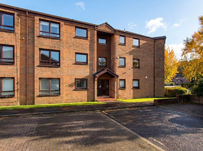 2 Bedroom Flat For Sale In Castle Gait, Paisley, PA1