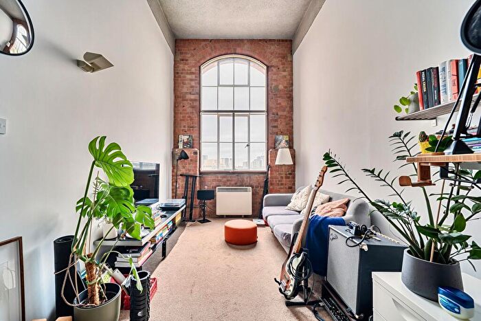 1 Bedroom Apartment For Sale In Fairfield Road, Bow Quarter, E3