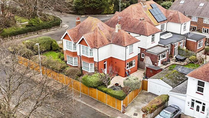 4 Bedroom Detached House For Sale In Parkfield Road, Worthing, BN13