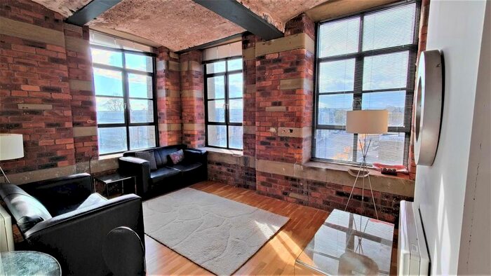 2 Bedroom Flat To Rent In Lilycroft Road, Bradford, BD9