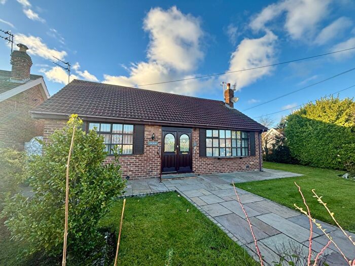2 Bedroom Bungalow For Sale In Lime Grove, Poulton-Le-Fylde, FY6