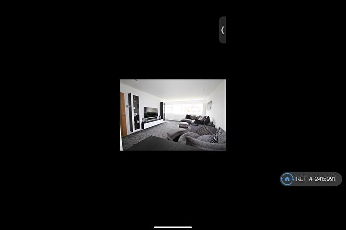 3 Bedroom Maisonette To Rent In Place Farm Avenue, Orpington, BR6