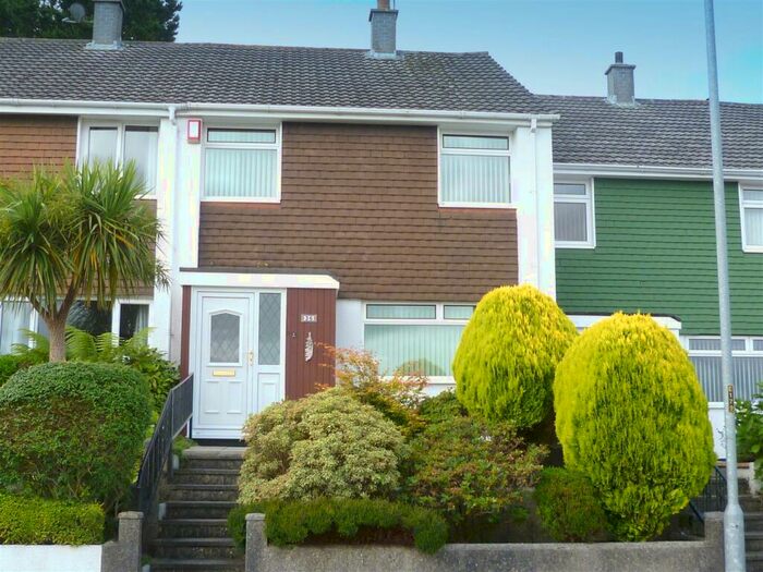 3 Bedroom Terraced House To Rent In Lynher Drive, Saltash, PL12