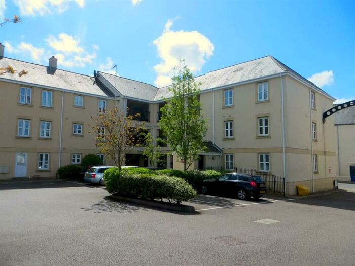 2 Bedroom Apartment To Rent In Pendennis Park, Staple Hill, BS16