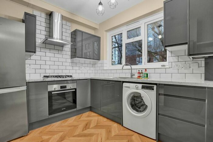 2 Bedroom Flat To Rent In Wyvil Road, London, SW8