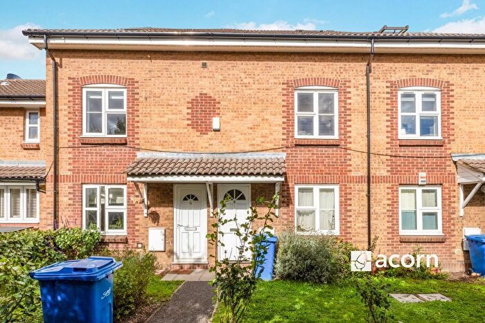 2 Bedroom Maisonette To Rent In Burnell Walk, London, SE1