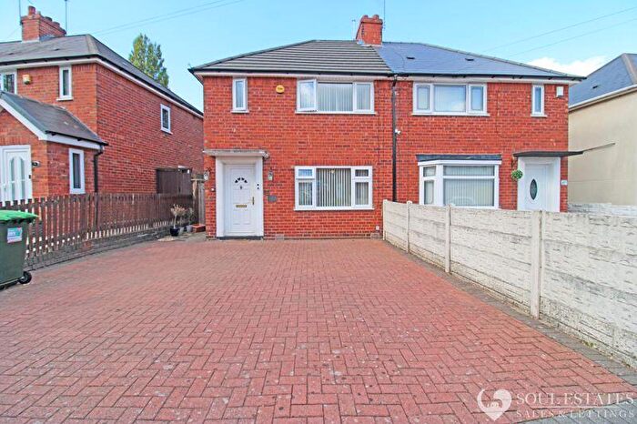 3 Bedroom Semi-Detached House For Sale In Stour Street, West Bromwich, B70