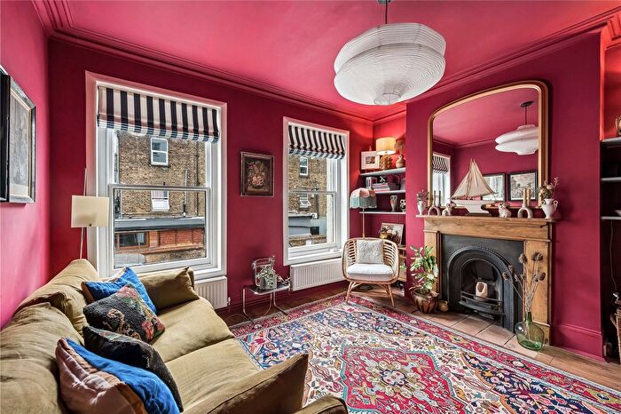 1 Bedroom Flat For Sale In Salcombe Road, London, Hackney, N16