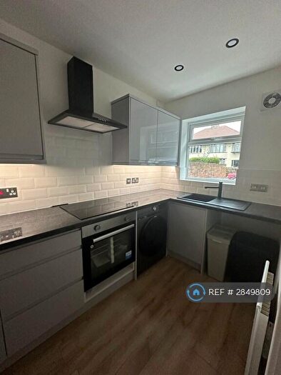 2 Bedroom Flat To Rent In Southwood Road, Liverpool, L17