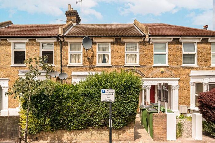 2 Bedroom Flat For Sale In Gurdon Road, Charlton, SE7