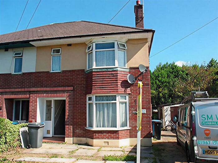 2 Bedroom Apartment To Rent In Livingstone Road, Poole, BH12