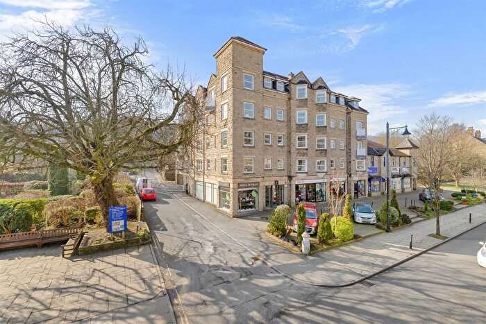 2 Bedroom Flat For Sale In The Grove, Ilkley, LS29