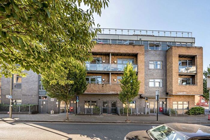 2 Bedroom Flat To Rent In Oldridge Road, Balham, SW12