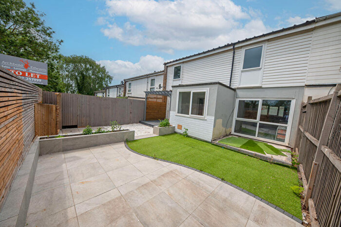 4 Bedroom Terraced House To Rent In Chaffinch Green, Waterlooville, PO8