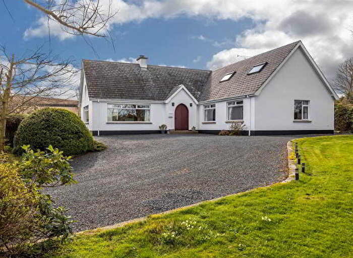 5 Bedroom Detached House For Sale In Clea Lough Road, Downpatrick, BT30