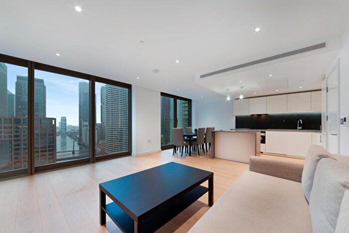 2 Bedroom Apartment To Rent In Landmark Pinnacle, Marsh Wall, Canary Wharf, London, E14