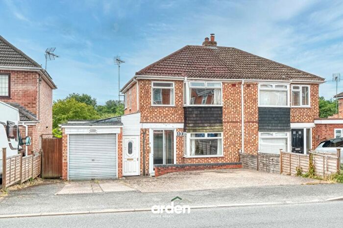 3 Bedroom Semi-Detached House For Sale In Walkwood Road, Redditch, B97