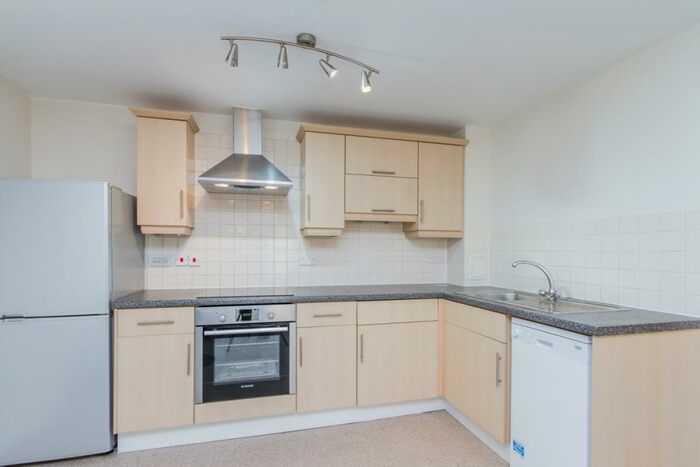 2 Bedroom Apartment To Rent In High Street, Kidlington, OX5