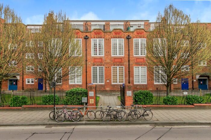 1 Bedroom Apartment To Rent In Thames Street, Central Oxford, OX1